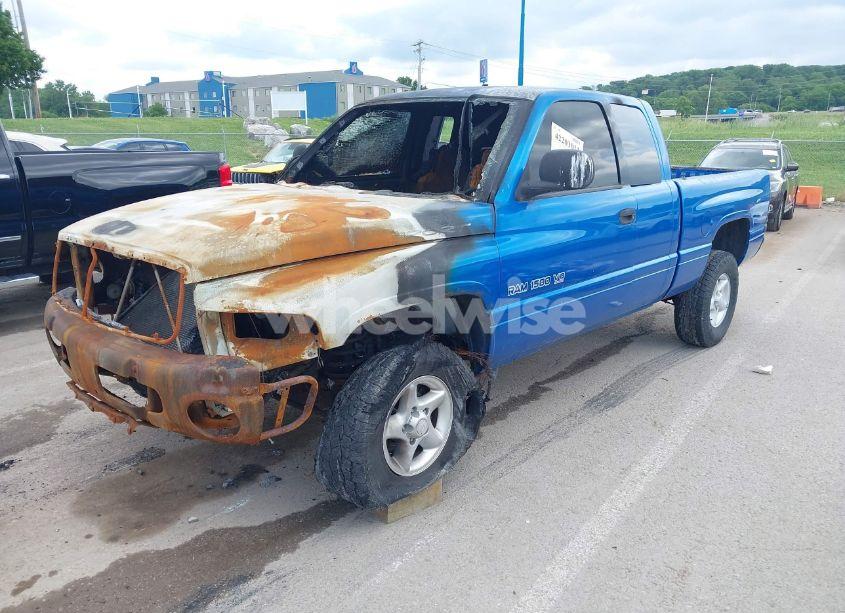 Photo 2 of 2001 Dodge Ram 1500 ST (VIN 3B7HF13ZX1M294975)