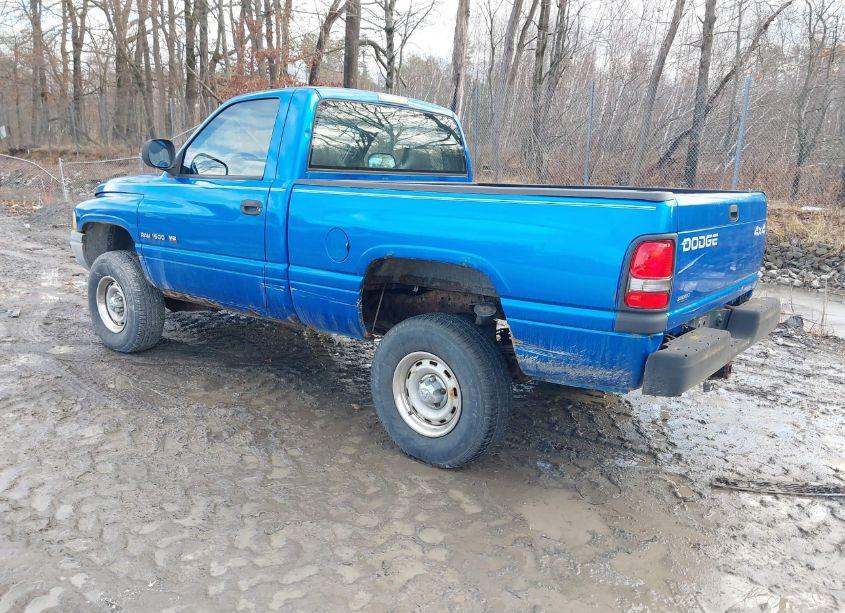 Photo 3 of 1999 Dodge Ram 1500 ST (VIN 3B7HF16Y1XM552960)