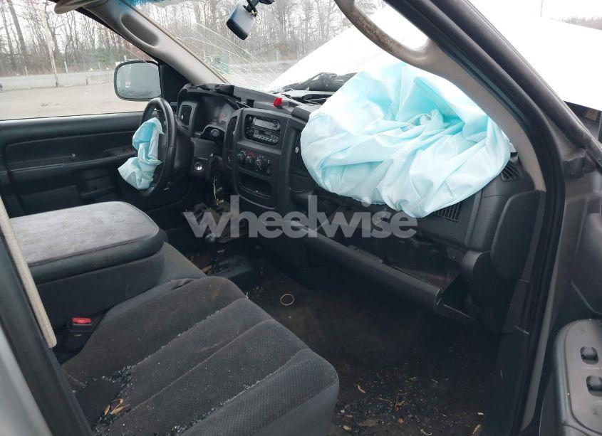 Photo 5 of 2002 Dodge Ram 1500 ST (VIN 3B7HU18N92G135800)