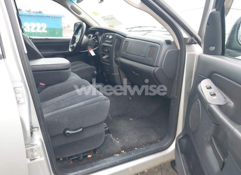 Photo 5 of 2002 Dodge Ram 1500 ST (VIN 3B7HU18Z92G136108)