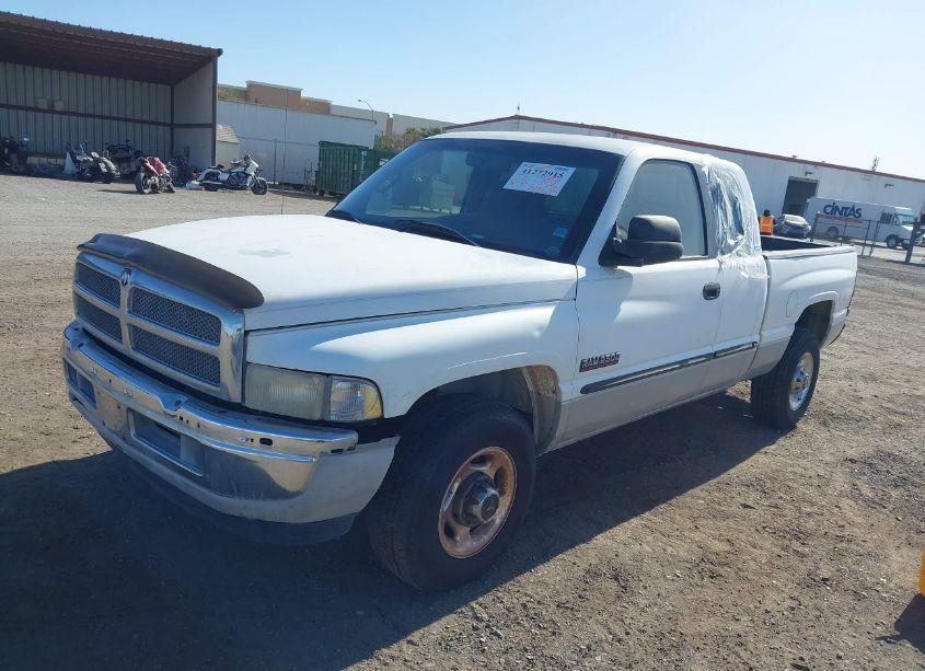Photo 2 of 2001 Dodge Ram 2500 ST (VIN 3B7KC23661G218257)