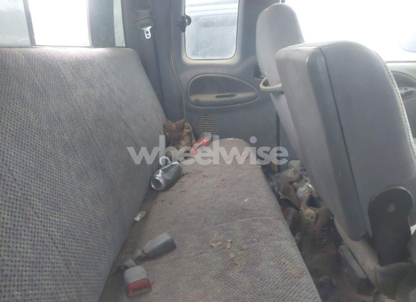 Photo 8 of 2001 Dodge Ram 2500 ST (VIN 3B7KC23Z31G232904)