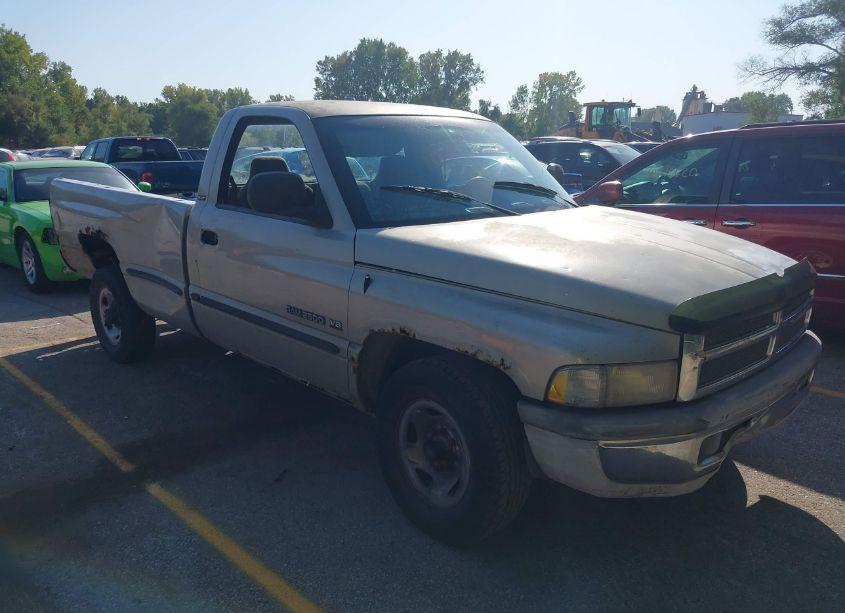 1999 Dodge Ram 2500 ST (VIN 3B7KC26Z0XM520322) main photo