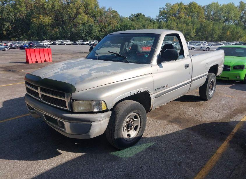 Photo 2 of 1999 Dodge Ram 2500 ST (VIN 3B7KC26Z0XM520322)