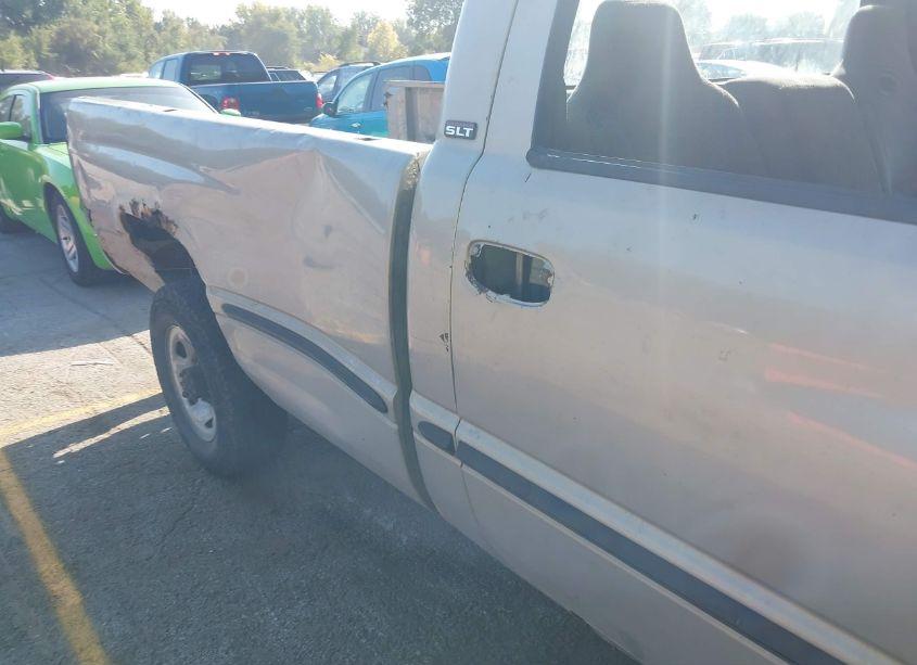 Photo 6 of 1999 Dodge Ram 2500 ST (VIN 3B7KC26Z0XM520322)