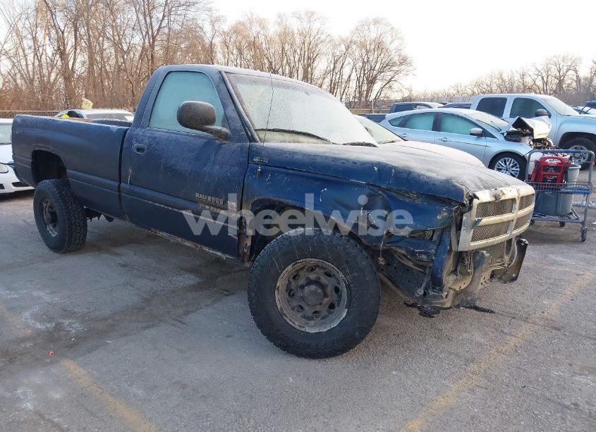 2001 Dodge Ram 2500 ST (VIN 3B7KC26Z81M259111) main photo