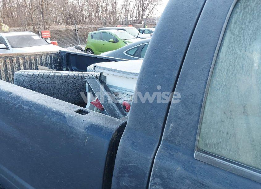 Photo 8 of 2001 Dodge Ram 2500 ST (VIN 3B7KC26Z81M259111)