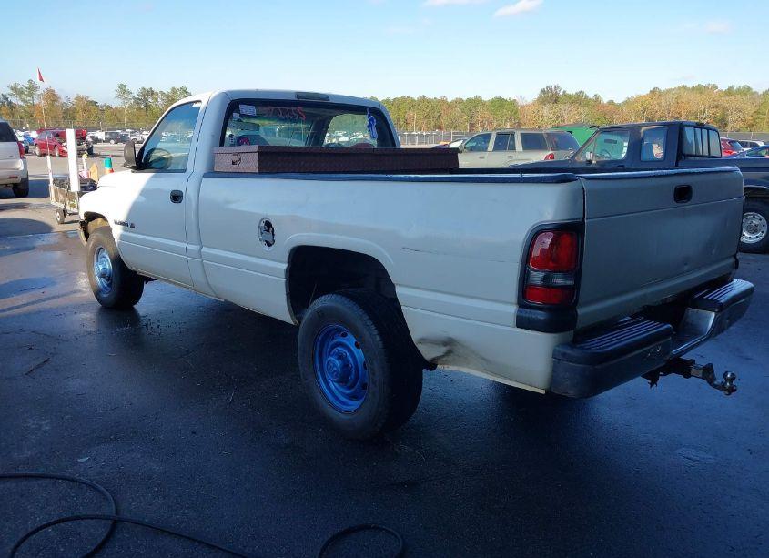 Photo 3 of 2001 Dodge Ram 2500 ST (VIN 3B7KC26Z81M572255)