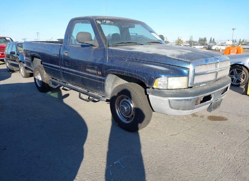 2002 Dodge Ram 2500 ST (VIN 3B7KC26Z82M287234) main photo