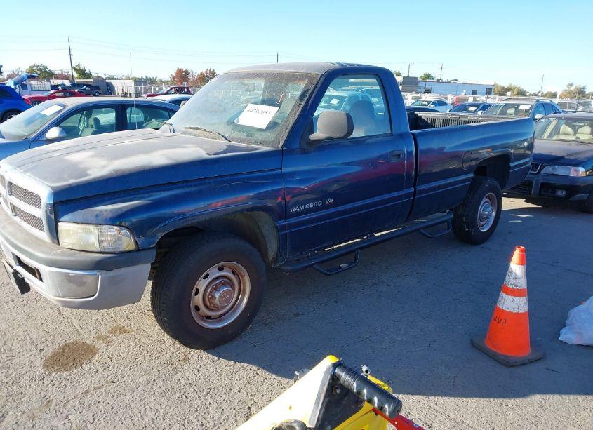 Photo 2 of 2002 Dodge Ram 2500 ST (VIN 3B7KC26Z82M287234)