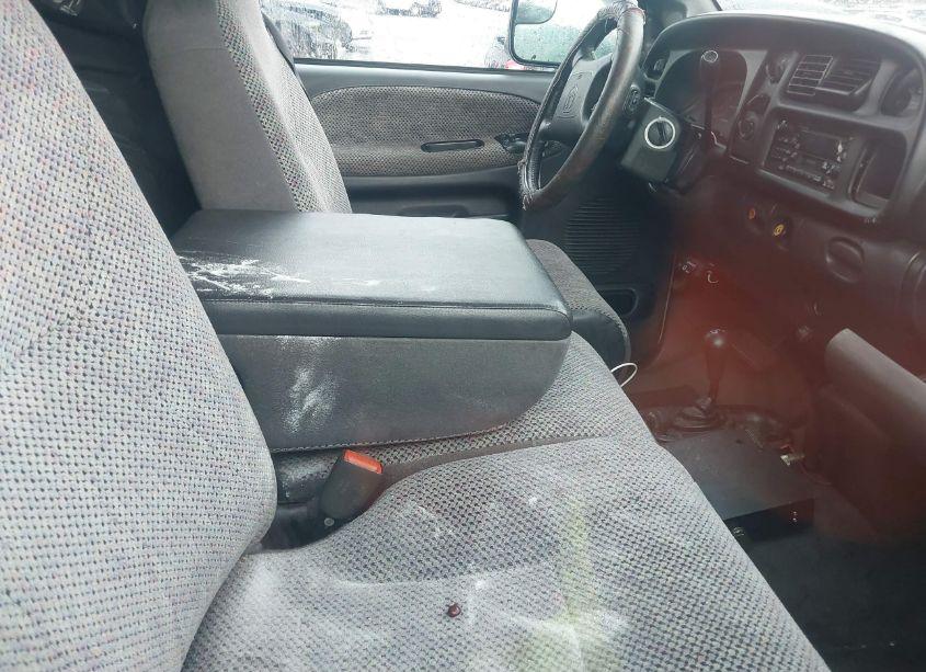 Photo 5 of 2001 Dodge Ram 2500 ST (VIN 3B7KF23601G223557)