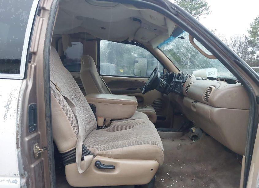 Photo 5 of 2001 Dodge Ram 2500 ST (VIN 3B7KF23611G209411)