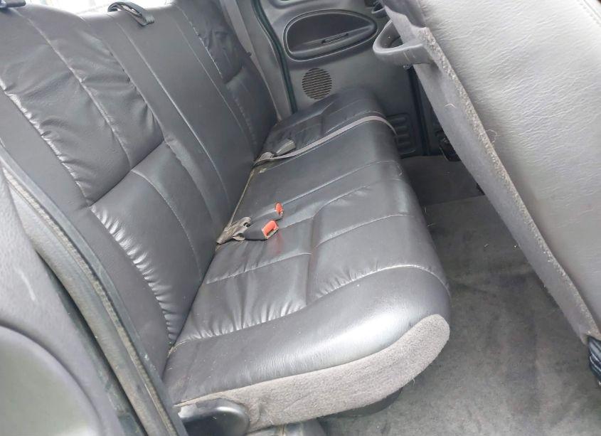 Photo 8 of 2002 Dodge Ram 2500 ST (VIN 3B7KF23642M224116)