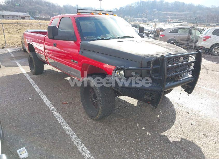 1999 Dodge Ram 2500 ST (VIN 3B7KF2365XG194355) main photo