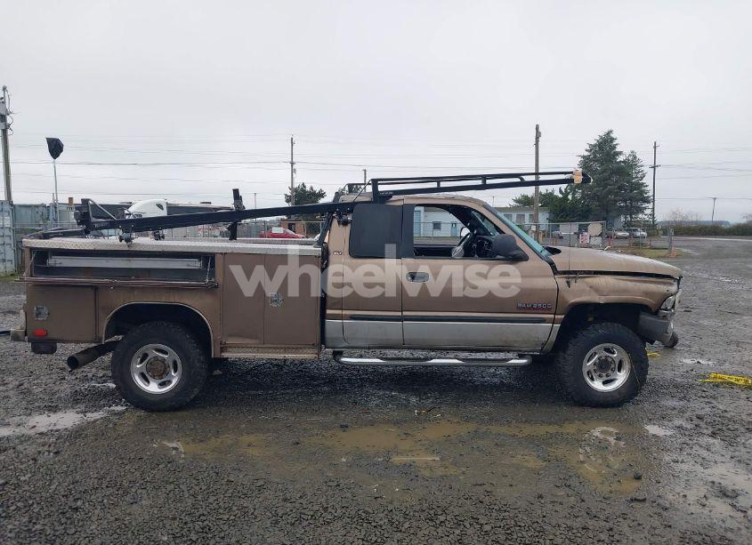 Photo 14 of 2001 Dodge Ram 2500 ST (VIN 3B7KF23661G729281)