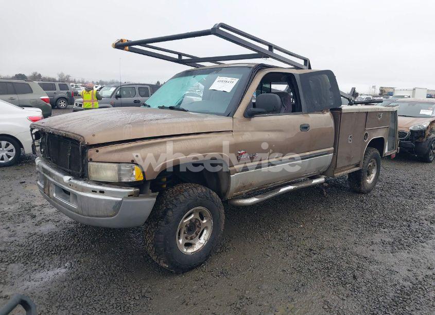 Photo 2 of 2001 Dodge Ram 2500 ST (VIN 3B7KF23661G729281)