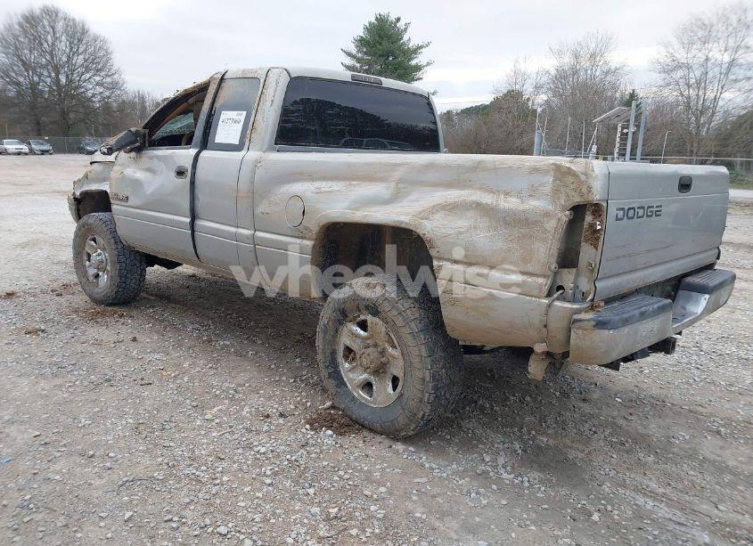Photo 3 of 1999 Dodge Ram 2500 ST (VIN 3B7KF2367XG186807)