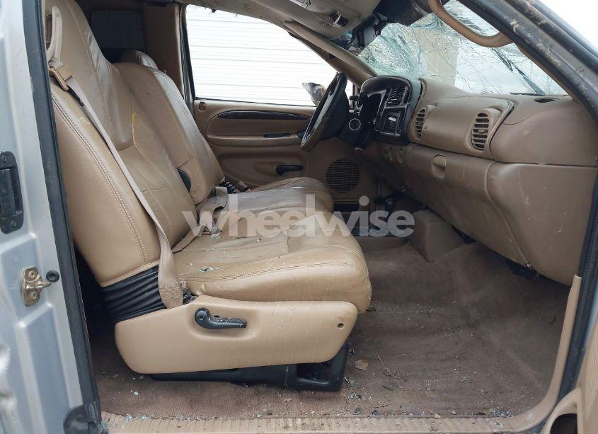 Photo 5 of 1999 Dodge Ram 2500 ST (VIN 3B7KF2367XG186807)