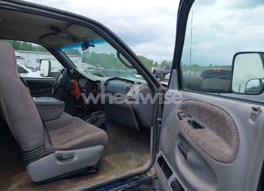 Photo 5 of 2001 Dodge Ram 2500 ST (VIN 3B7KF23681G748883)