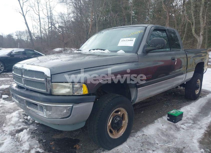 Photo 2 of 2001 Dodge Ram 2500 ST (VIN 3B7KF23681G808869)