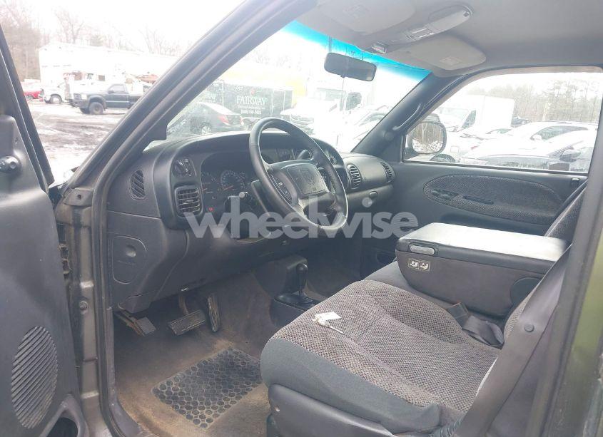 Photo 5 of 2001 Dodge Ram 2500 ST (VIN 3B7KF23681G808869)