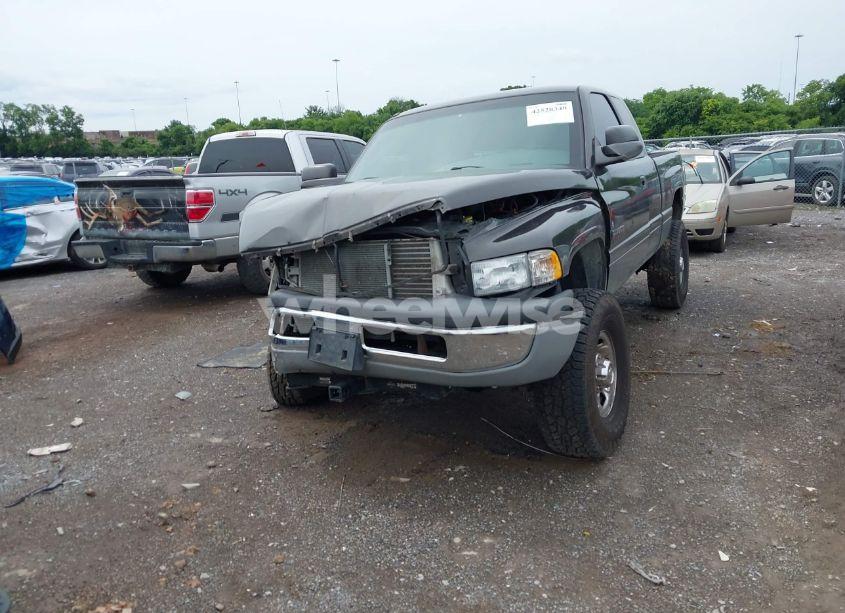 Photo 2 of 2002 Dodge Ram 2500 ST (VIN 3B7KF23692M227481)