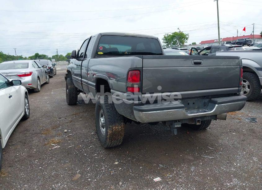 Photo 3 of 2002 Dodge Ram 2500 ST (VIN 3B7KF23692M227481)