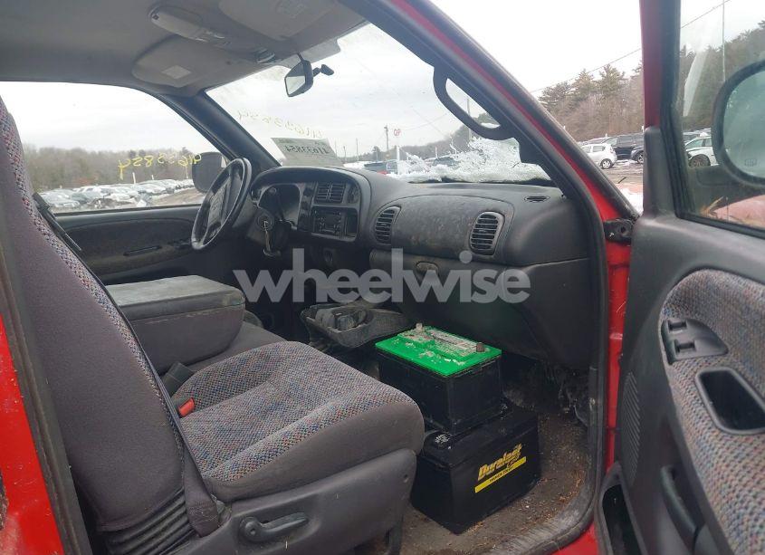 Photo 5 of 2002 Dodge Ram 2500 ST (VIN 3B7KF236X2M270128)