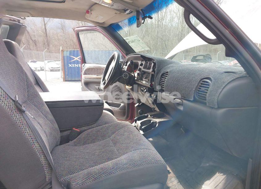 Photo 5 of 2001 Dodge Ram 2500 ST (VIN 3B7KF23Z01G215596)