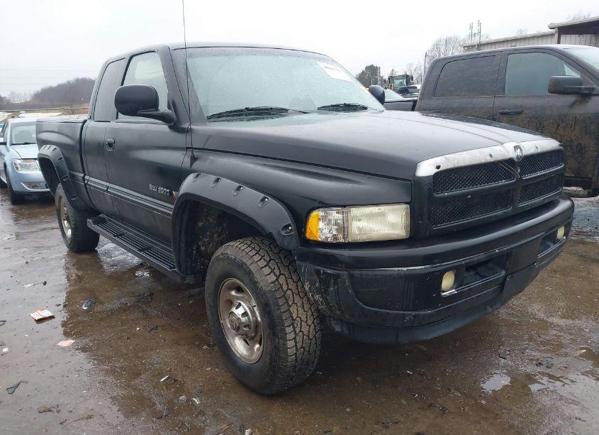 2000 Dodge Ram 2500 ST (VIN 3B7KF23Z3YG118466) main photo
