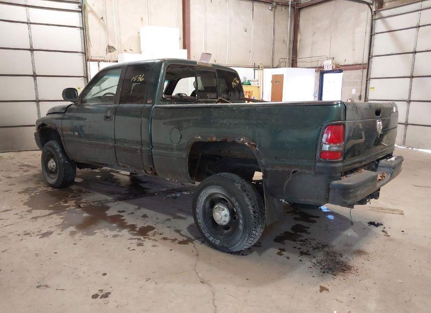 Photo 3 of 2002 Dodge Ram 2500 ST (VIN 3B7KF23Z72M280416)
