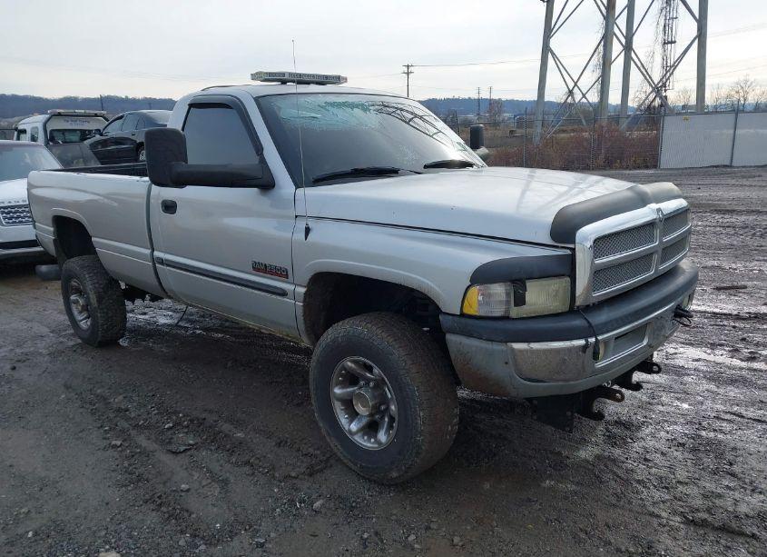 2002 Dodge Ram 2500 ST (VIN 3B7KF26C42M261409) main photo