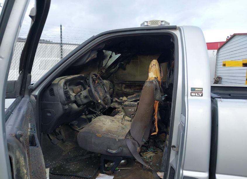 Photo 6 of 2002 Dodge Ram 2500 ST (VIN 3B7KF26C42M261409)