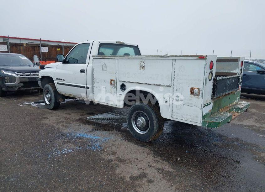 Photo 3 of 2002 Dodge Ram 2500 ST (VIN 3B7KF26Z02M251884)