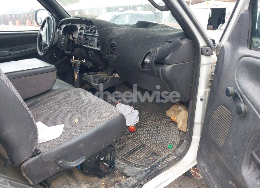 Photo 5 of 2002 Dodge Ram 2500 ST (VIN 3B7KF26Z02M251884)