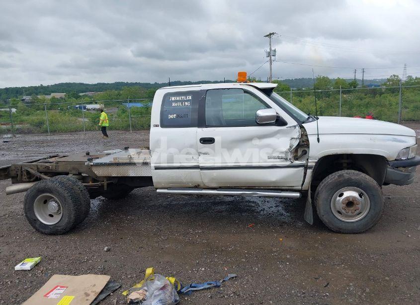 Photo 13 of 1996 Dodge Ram 3500 (VIN 3B7MF33W8TM151302)