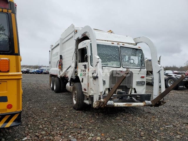 Photo 6 of 2016 PETERBILT 320 N/A (VIN 3BPZL70X8GF107121)