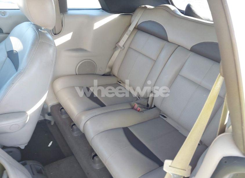 Photo 8 of 2005 Chrysler Pt CRUISER GT (VIN 3C3AY75S45T362251)