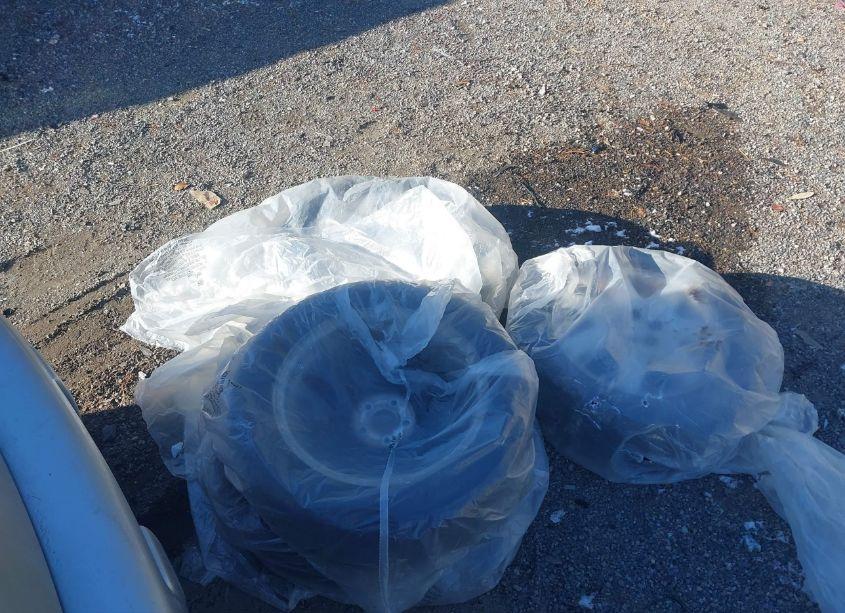 Photo 12 of 2005 Chrysler Pt CRUISER GT (VIN 3C3AY75SX5T524206)