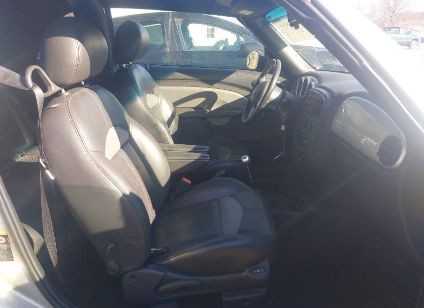 Photo 5 of 2005 Chrysler Pt CRUISER GT (VIN 3C3AY75SX5T524206)