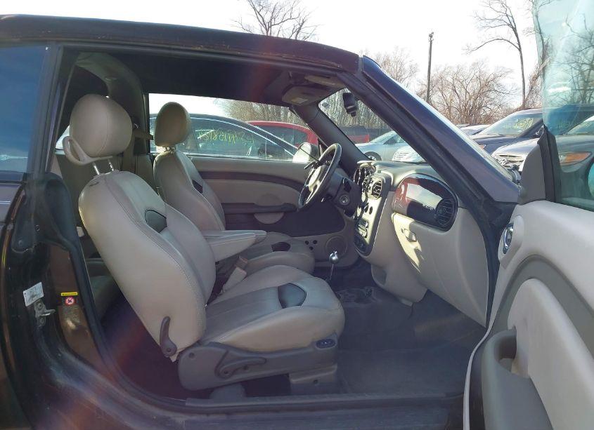 Photo 5 of 2005 Chrysler Pt CRUISER GT (VIN 3C3AY75SX5T700753)