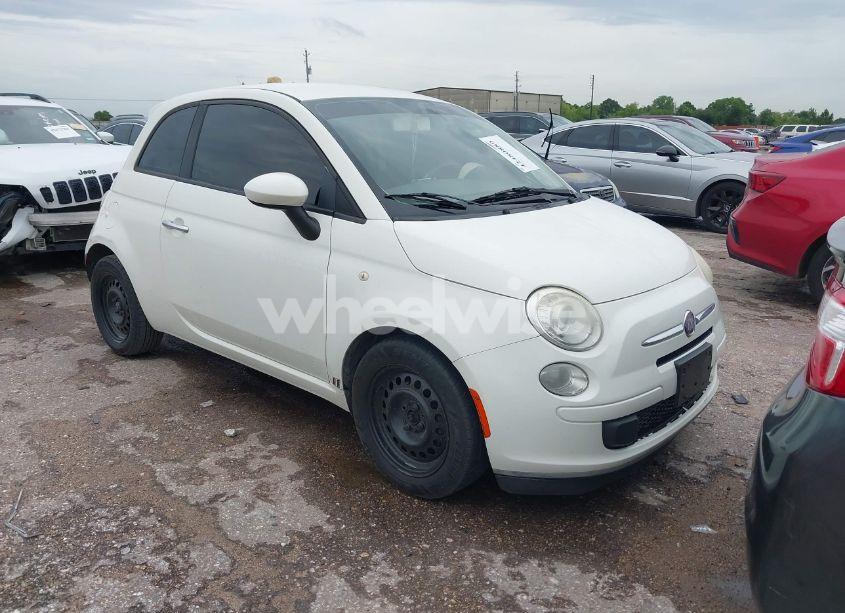 2013 Fiat 500 POP (VIN 3C3CFFAR1DT512343) main photo