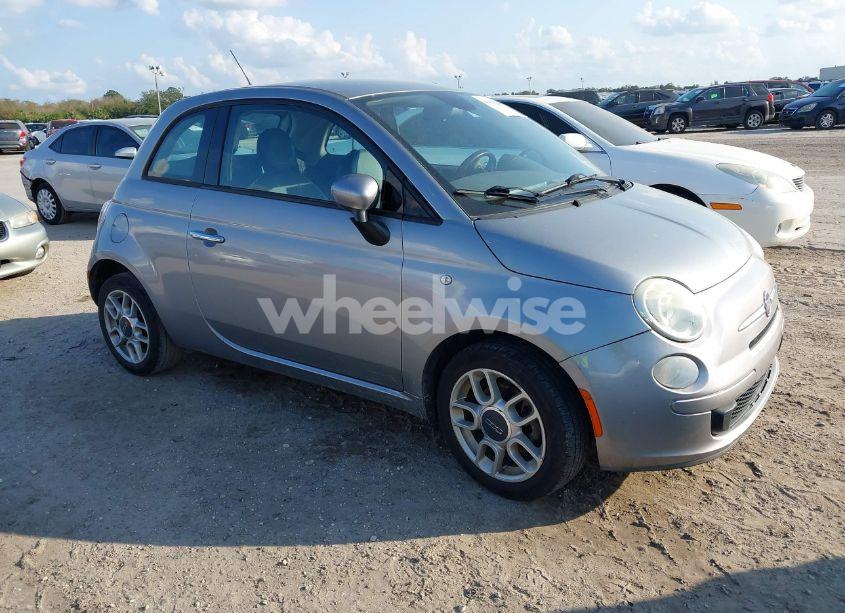 2015 Fiat 500 POP (VIN 3C3CFFAR2FT523161) main photo
