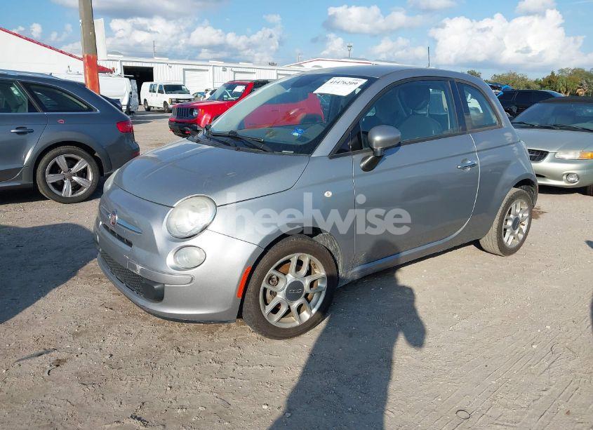 Photo 2 of 2015 Fiat 500 POP (VIN 3C3CFFAR2FT523161)