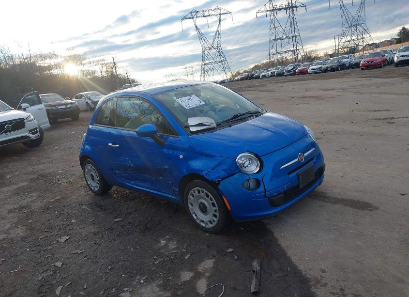 2016 Fiat 500 POP (VIN 3C3CFFAR2GT136403) main photo
