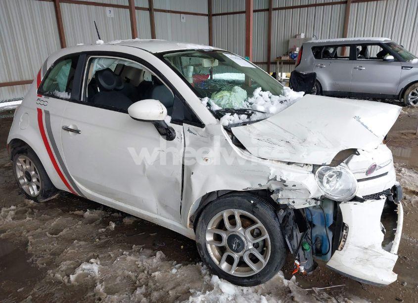 Photo 6 of 2013 Fiat 500 POP (VIN 3C3CFFAR3DT567859)