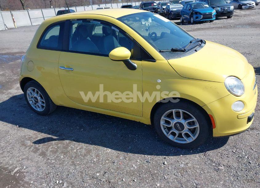 2013 Fiat 500 POP (VIN 3C3CFFAR3DT570552) main photo