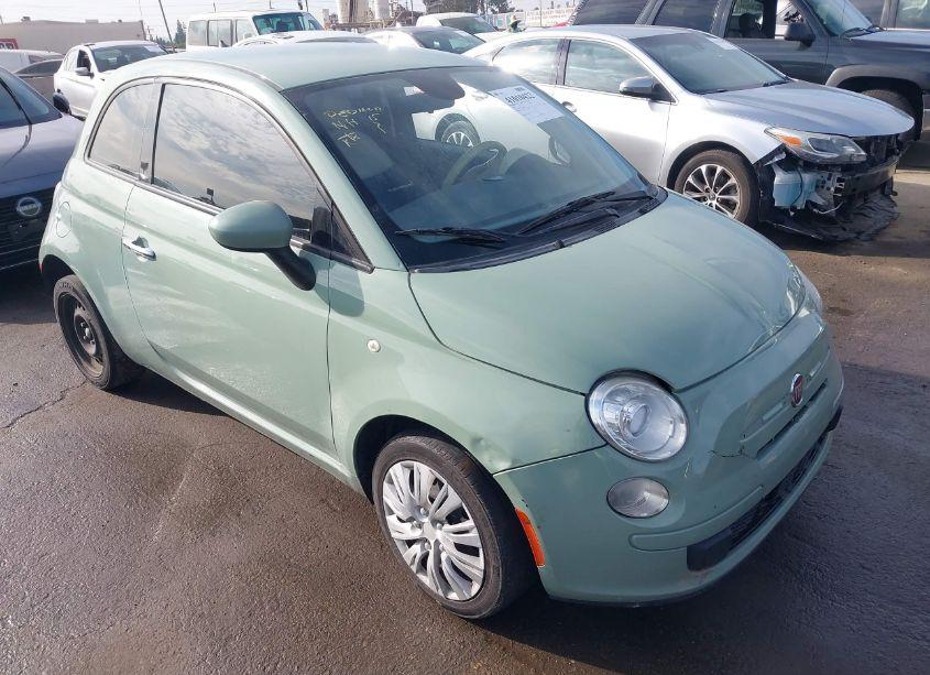 2015 Fiat 500 POP (VIN 3C3CFFAR3FT570568) main photo