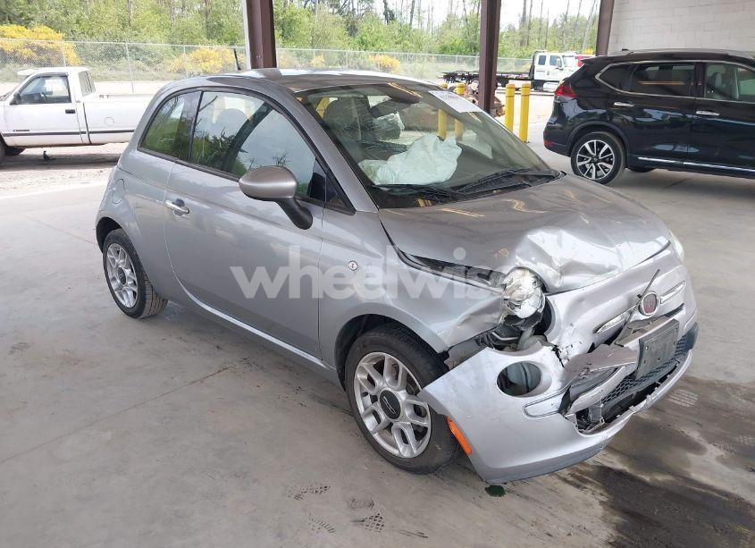 2015 Fiat 500 POP (VIN 3C3CFFAR4FT555514) main photo
