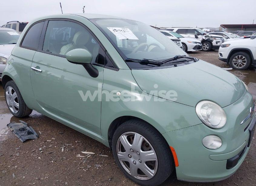 2013 Fiat 500 POP (VIN 3C3CFFAR8DT748195) main photo